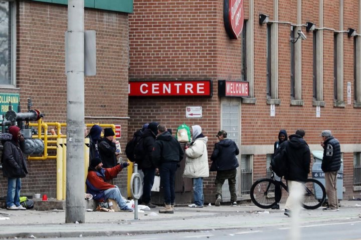 Advocates call for urgent response to Toronto shelter system issues affecting asylum seekers