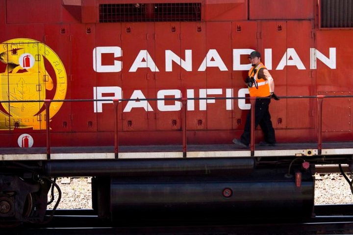 Canadian Pacific Railway reaches tentative deal with union representing signal maintainers