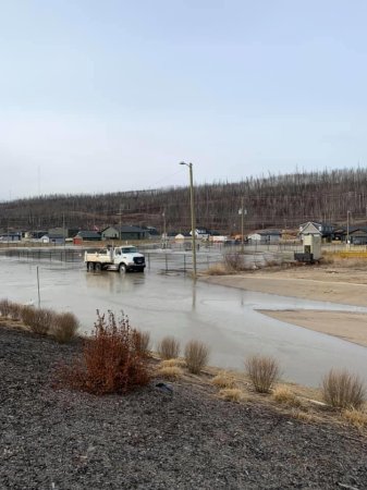 Fort McMurray resident flees flood by boat: ‘It brought back all those ...