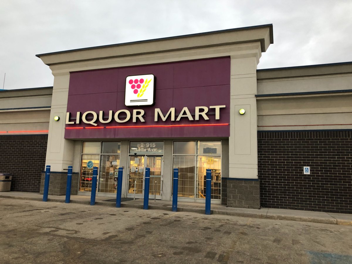 Winnipeg liquor store closed after employee tests positive for probable case of COVID-19: MBLL - image