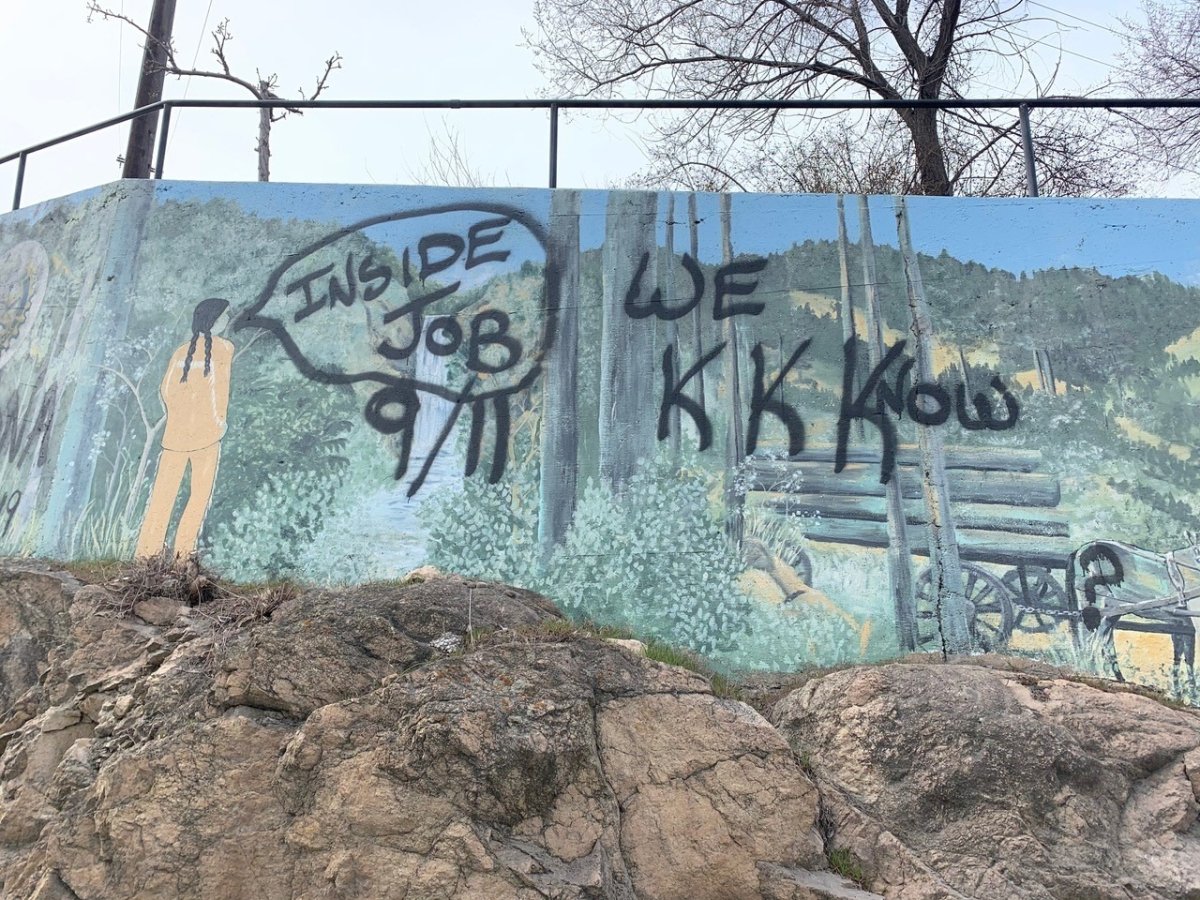 Vandalism on a Peachland mural.