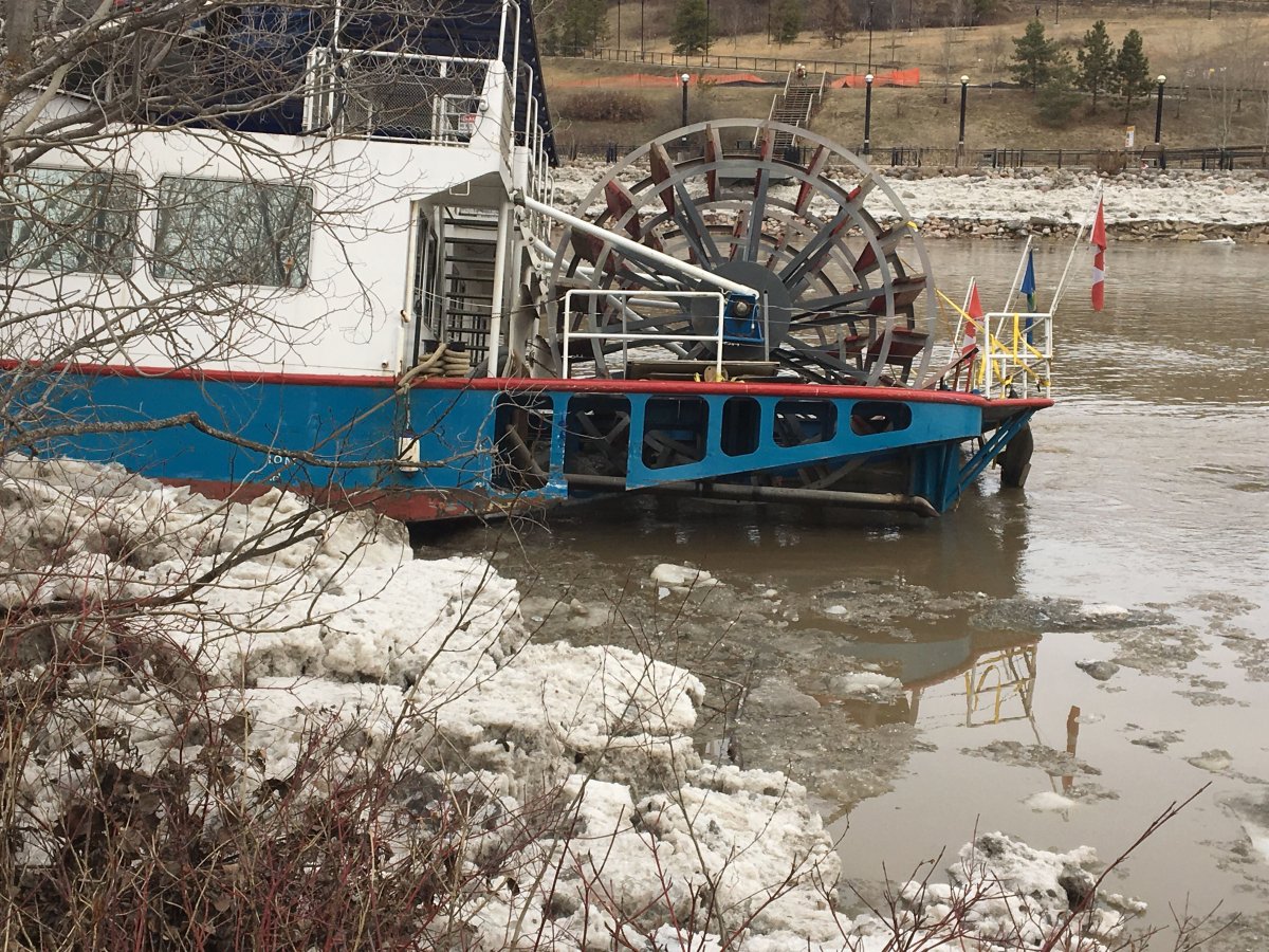 Part of Edmonton Riverboat submerged in North Saskatchewan River