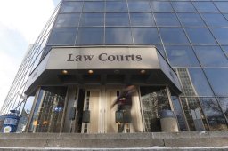 Continue reading: Crown drops manslaughter charge for woman accused of Winnipeg youth stabbing death
