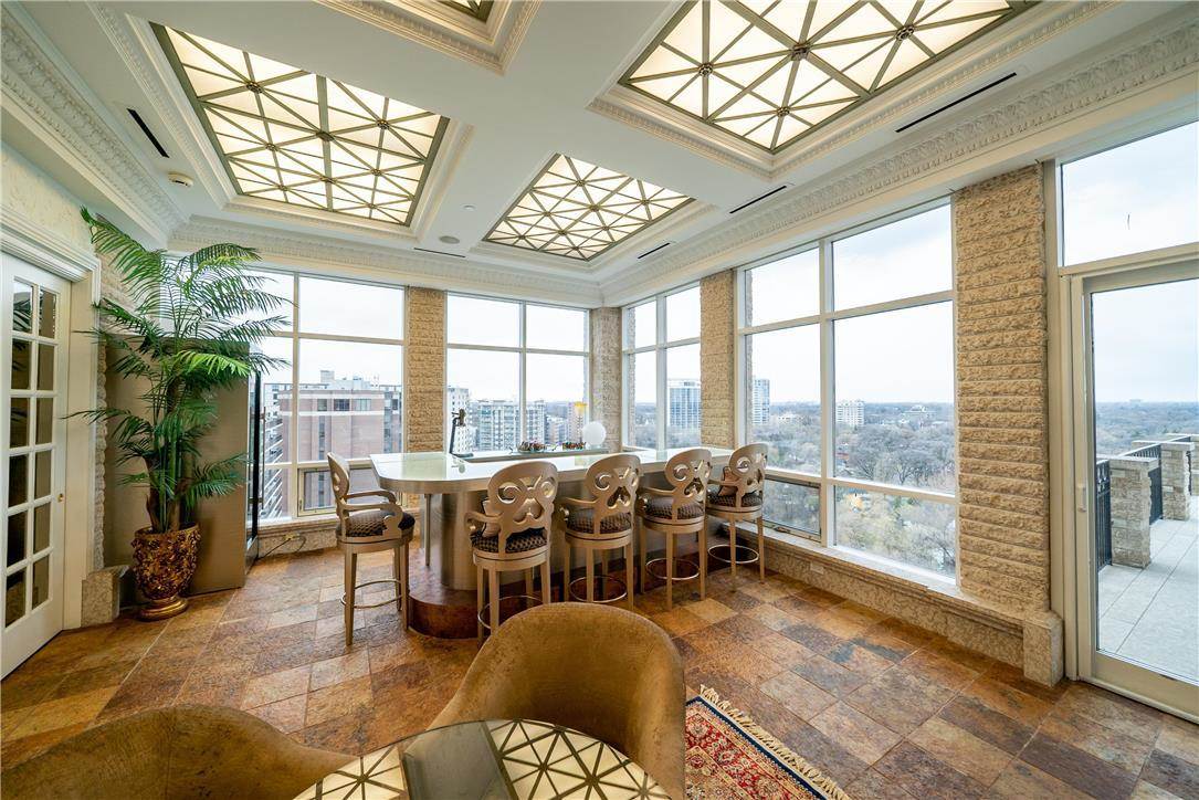 That’s a heck of a solarium.