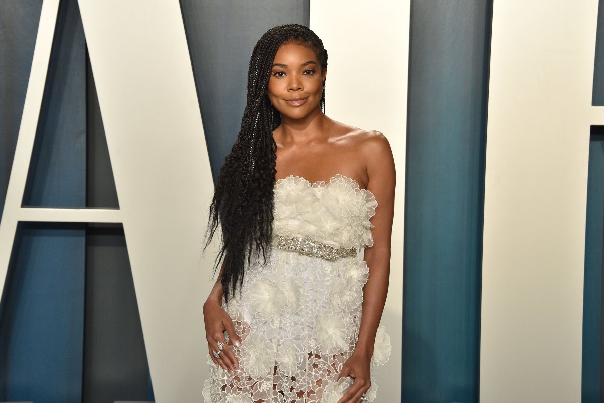 Gabrielle Union attends the 2020 Vanity Fair Oscar Party at Wallis Annenberg Center for the Performing Arts on February 09, 2020 in Beverly Hills, California. 