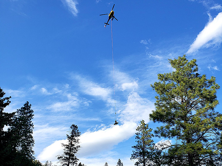 An injured hiker was airlifted to safety in the South Okanagan on Friday afternoon after suffering a serious leg injury while on Pincushion Mountain near Peachland.