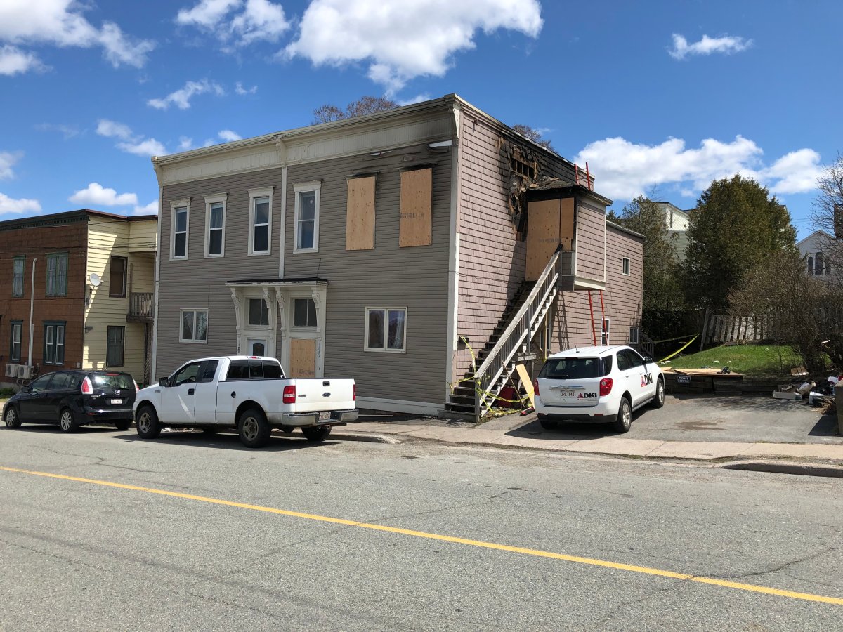 Accidental fire displaces 13 in Saint John - image