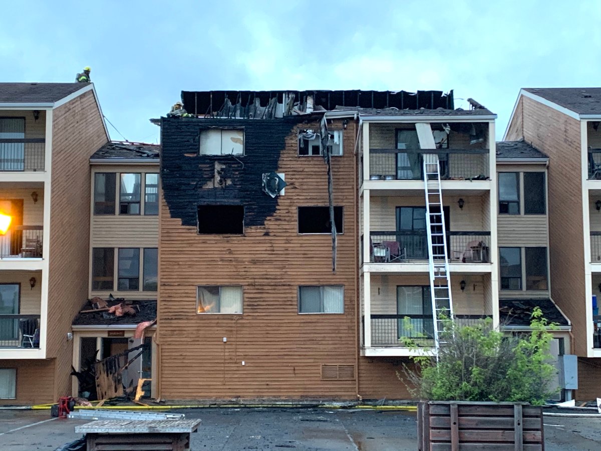 4 people taken to hospital after fire at St. Albert apartment building