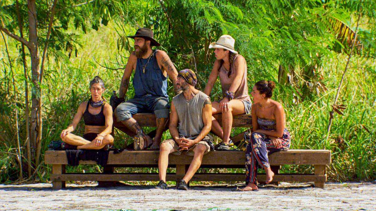 Denise Stapley, Ben Driebergen, Tony Vlachos, Sarah Lacina and Michele Fitzgerald on the three-hour season finale episode of ‘Survivor: Winners at War.’ (CBS/Global TV)