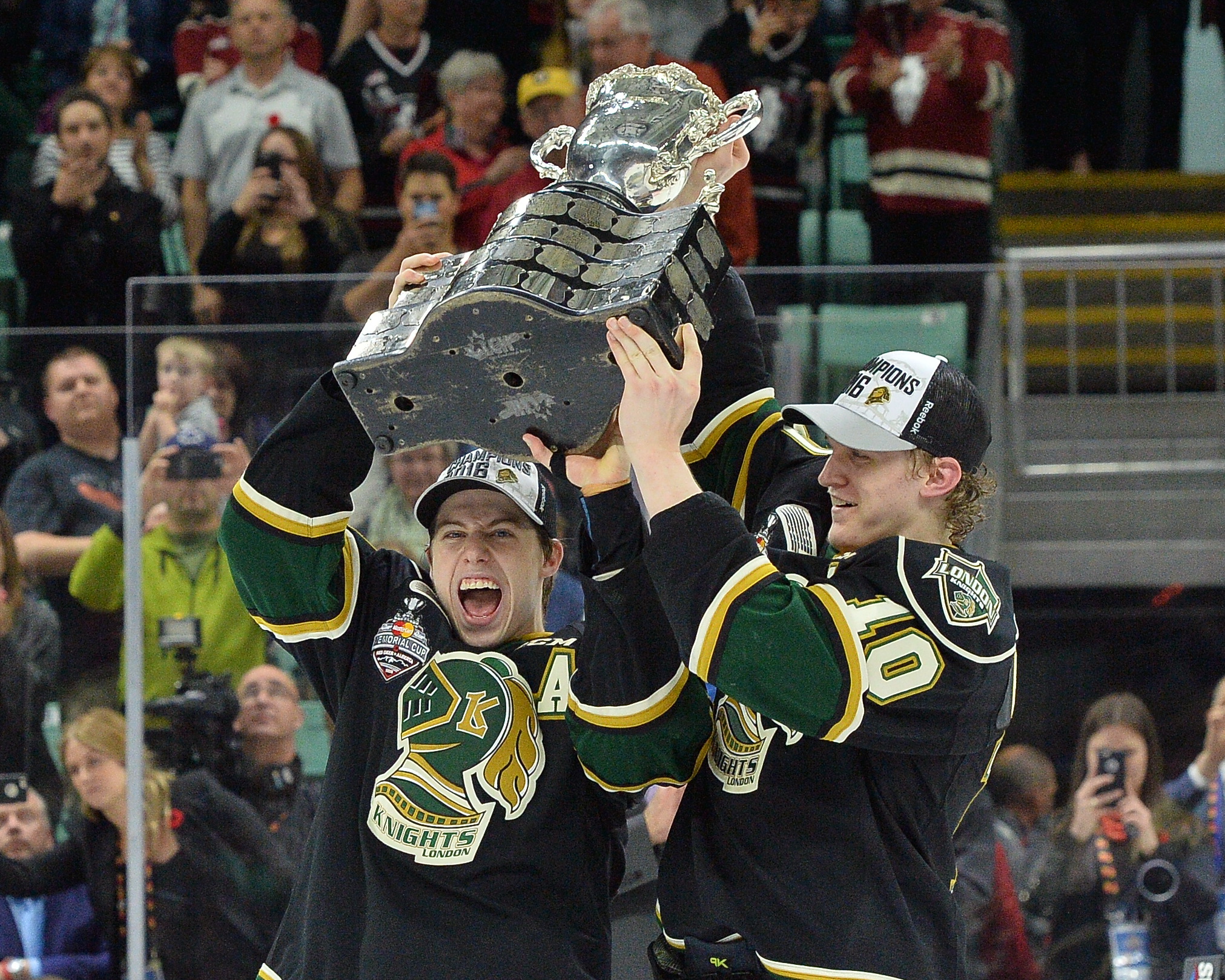 Memorial Cup: Knights come from behind to win 2016 Memorial Cup - The  Copper & Blue