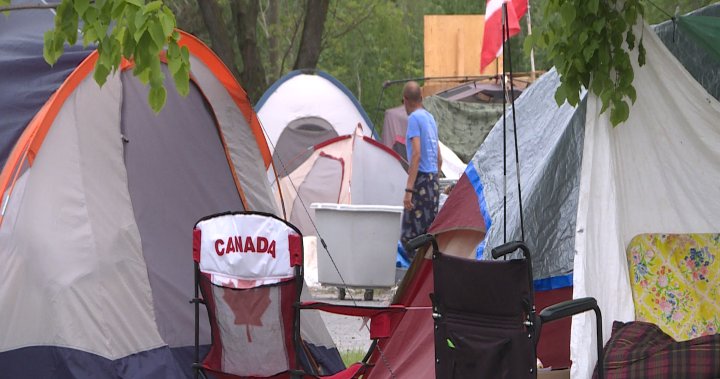 „Заплаха за живота“ доведе до премахване на палатка в Belle Park в Кингстън