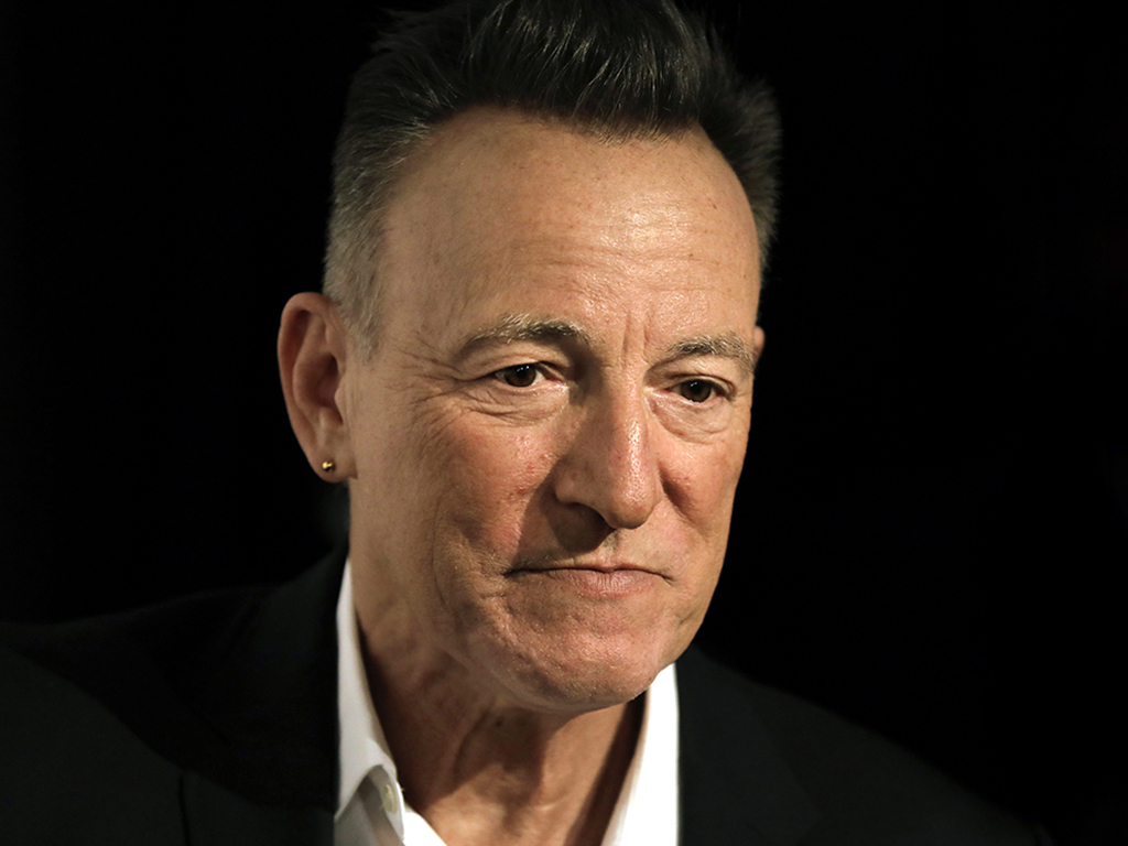 Bruce Springsteen calls U.S. COVID19 response ‘national disgrace