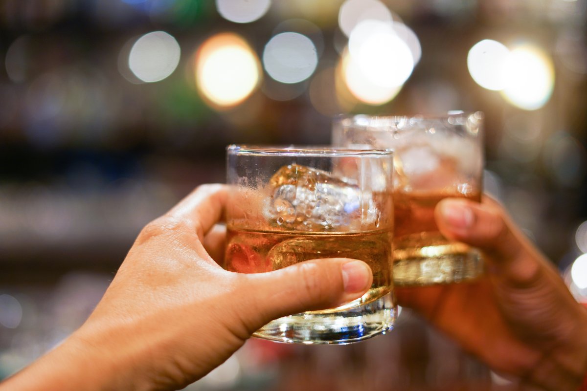 Quebec will be lifting capacity restrictions for bars and restaurants starting Nov. 1, 2021.