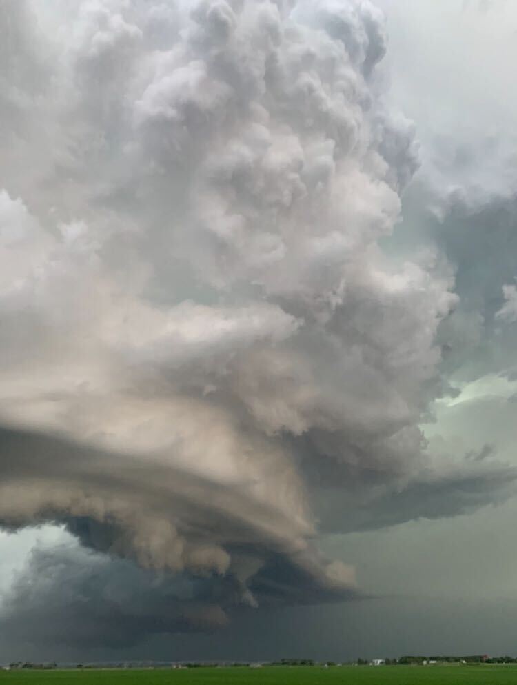 Storm system near Scandia, Alta., amid a tornado alert for the area on Saturday, June 13, 2020.