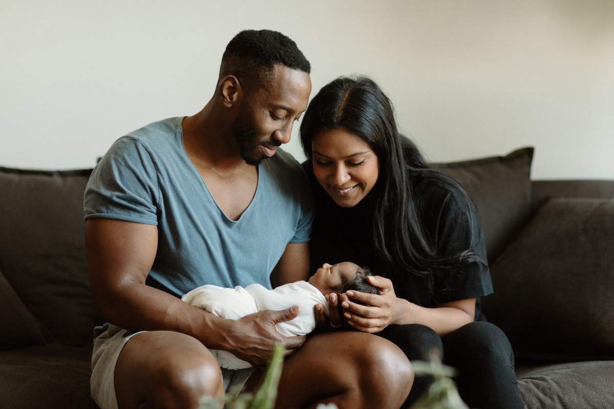 Derick Samuel with his partner Amanda and their baby Bianca Rayne. Photo by Jessica Silveira.