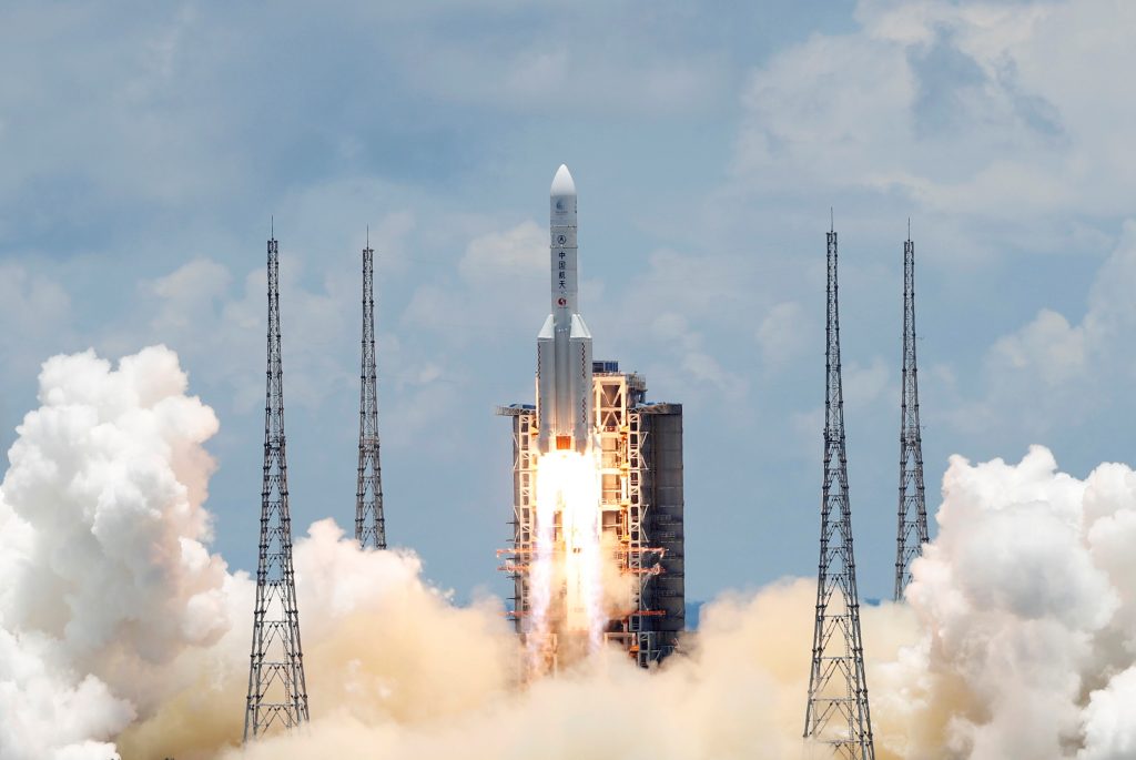 The Long March 5 Y-4 rocket, carrying an unmanned Mars probe of the Tianwen-1 mission, takes off from Wenchang Space Launch Center in Wenchang, Hainan Province, China July 23, 2020. 