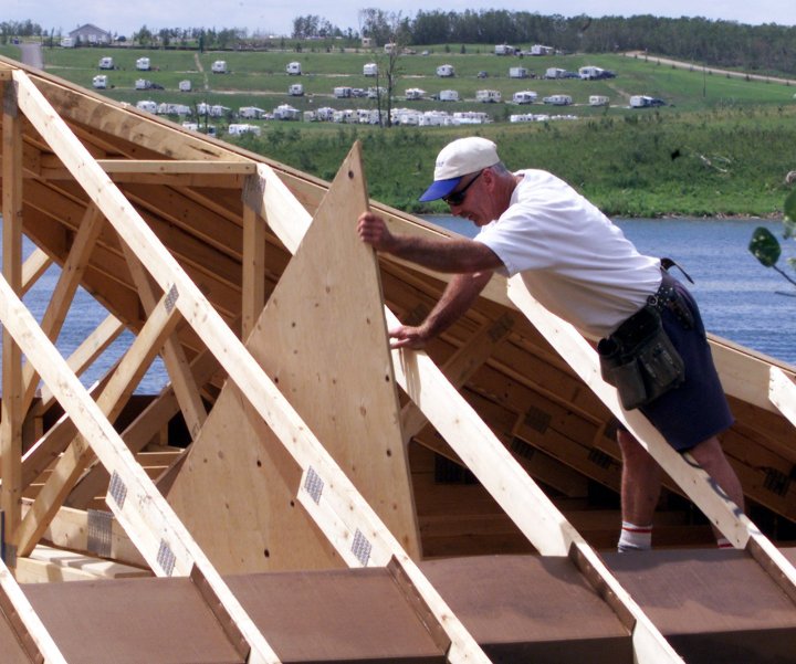 IN PHOTOS: A look back at the Pine Lake tornado 20 years later ...