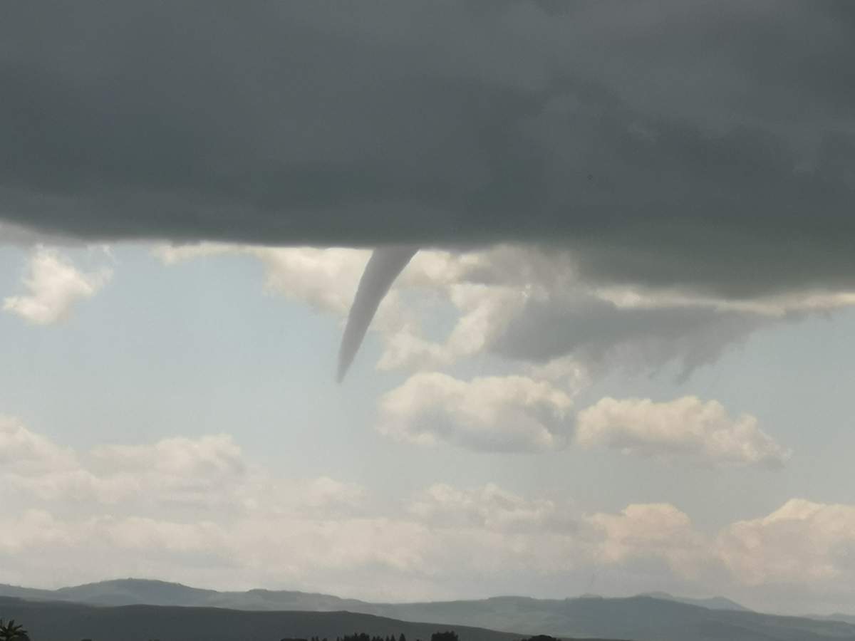 Funnel cloud spotted near Cayley