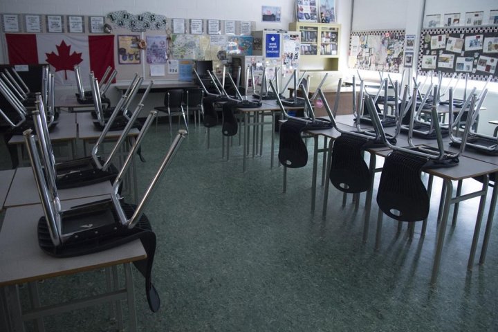 B.C. school districts prepare for ‘functional closures,’ online classes amid COVID-19 surge