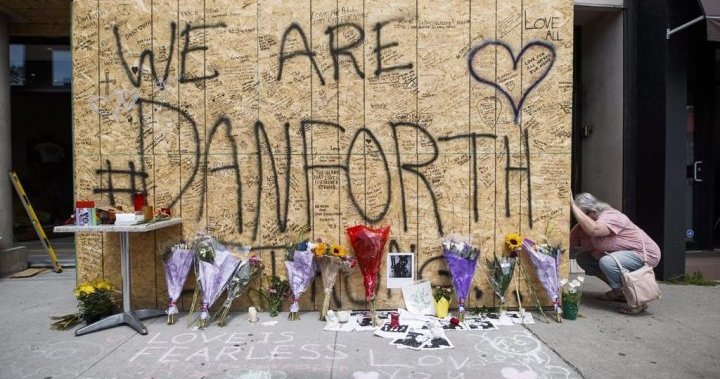 Toronto hosts informal gathering to mark five years since Danforth shooting – Toronto | Globalnews.ca