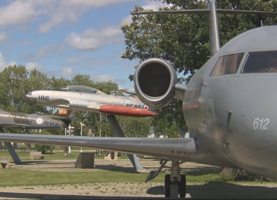 Some U.S. Air Force members based in Winnipeg say they're facing some backlash from the community because of their American license plates.