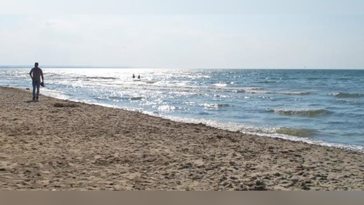 After a weekend of multiple bylaw infractions at a number beaches in St. Catharines, the city shut out non-Niagara residents in July of 2020.