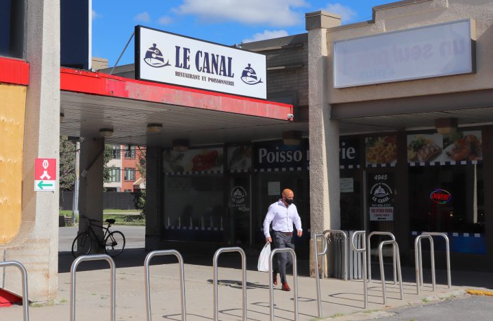 Hit by the Pierrefonds spring floods in 2017 and 2019, the Le Canal restaurant is recovering and receives support from customers despite COVID-19 on Wednesday, Aug. 19, 2020. 