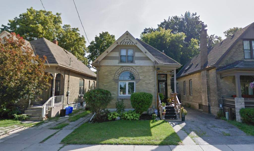 450 Woodman Ave. in London, Ont., in August 2019, less than two weeks before the explosion. 448 Woodman Ave. is on the right, and 452 on the left.