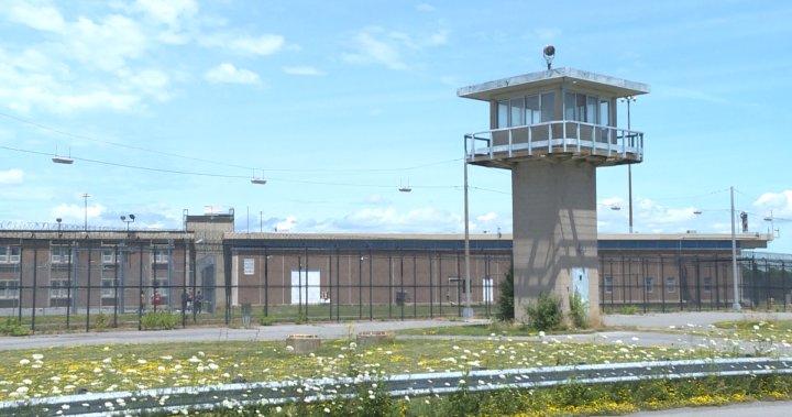 Насилствено нападение рани сериозно затворник в затвора в Кингстън: OPP