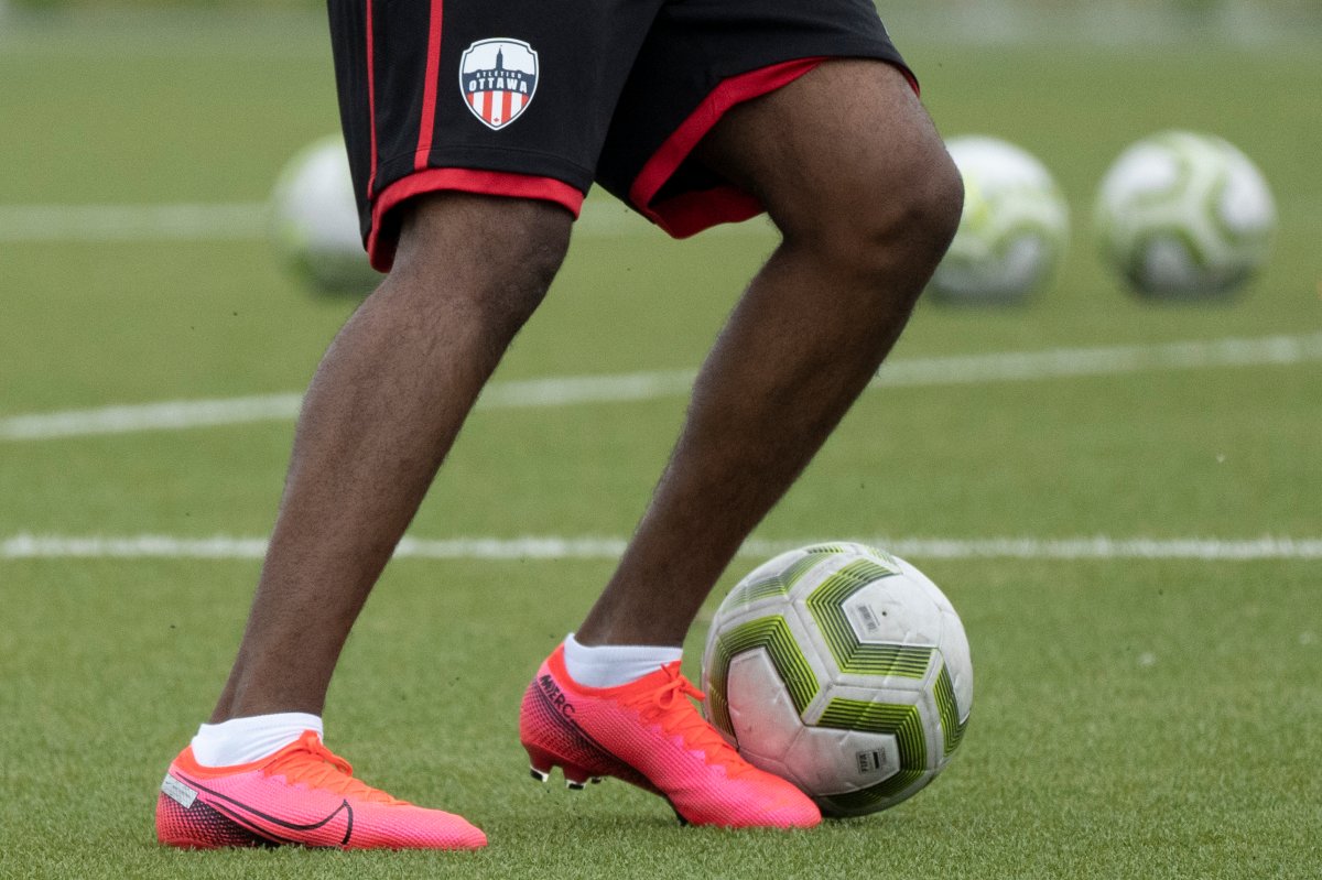Atletico Ottawa defender Vashon Neufville controls the ball during Atletico Ottawa’s first team practice of their inaugural season in the Canadian Premier League (CPL) in Ottawa, Wednesday June 3, 2020. 