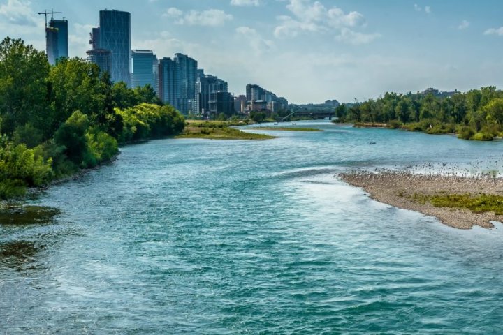 Calgary’s water likely safe following coal policy changes, High River area a concern