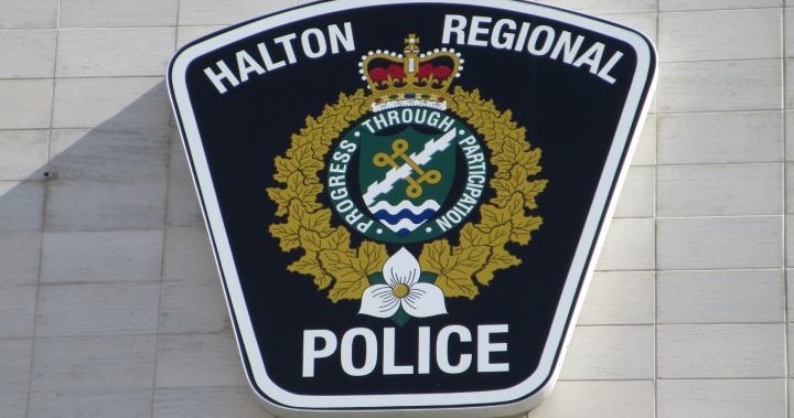 Полицията в Халтън съобщи, че е започнала разследване на пожар