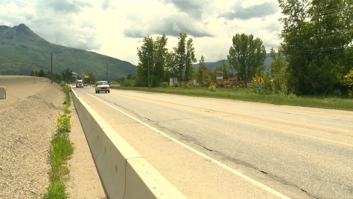 The province announced on Monday that a contract for nearly $30 million has been awarded to a Delta company to expand the Trans-Canada Highway near Salmon Arm. 
