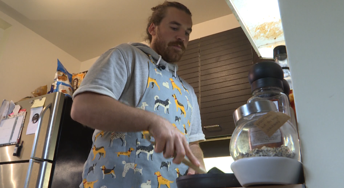 Blue Bombers Fullback John Rush whipping up a vegan recipe.