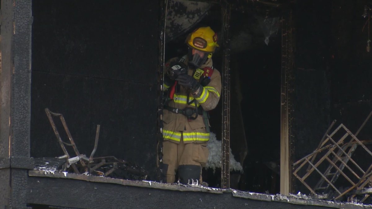 More than a dozen people displaced after fire tears through Calgary