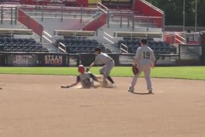 Former MLB star Ryan Dempster treats young B.C. ball players to a day at Nat Bailey Stadium