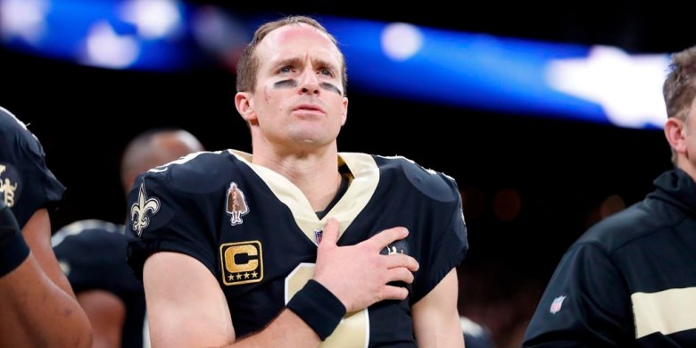 Football fans unimpressed with Drew Brees 'struck by lightning' stunt