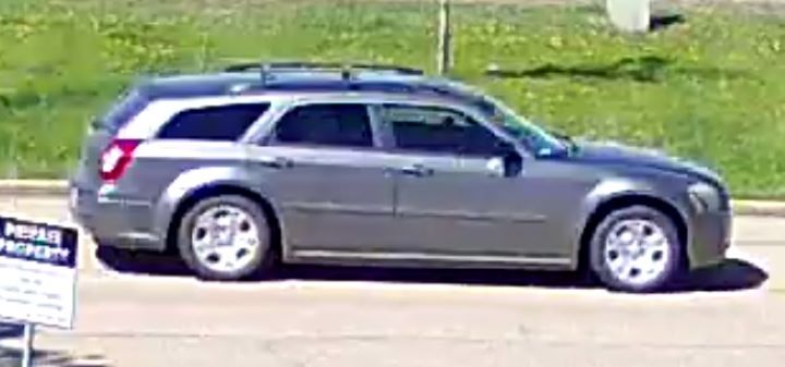 Edmonton police believe a suspect in Lisa Arsenault’s homicide may have been driving a silver Dodge Magnum.