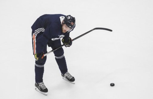 Edmonton Oilers’ Leon Draisaitl (29) looks on during training camp in Edmonton on Monday, July 13, 2020.