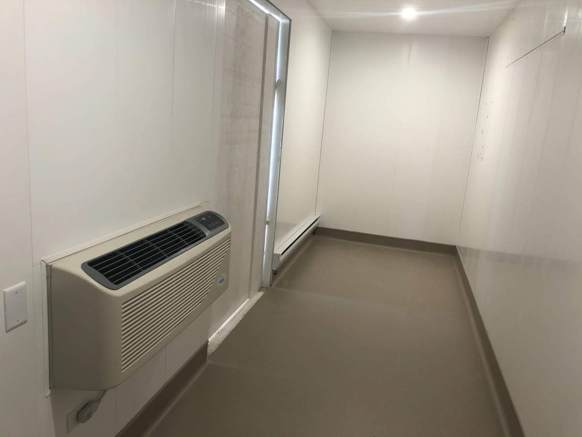 Inside one of Manitoba’s new visiting shelters for seniors in care homes.