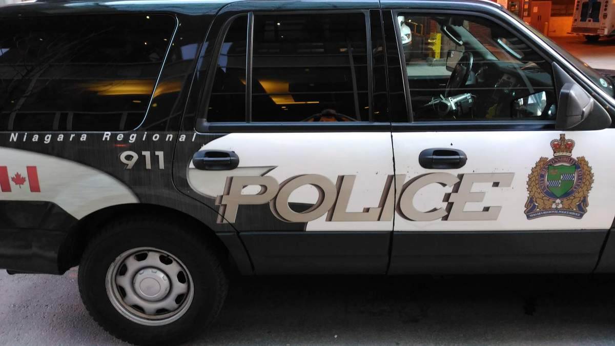 1 dead, 1 seriously injured after cars collide in Niagara-on-the-Lake - image