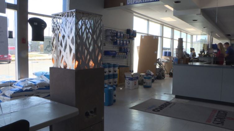 Fire pits, heat lamps flying off the shelves as Manitobans get ready for an outdoor COVID-19 winter - image