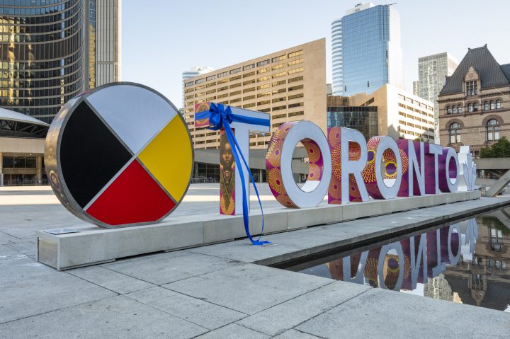 New Toronto Sign Unveiled At Nathan Phillips Square Toronto Globalnews Ca