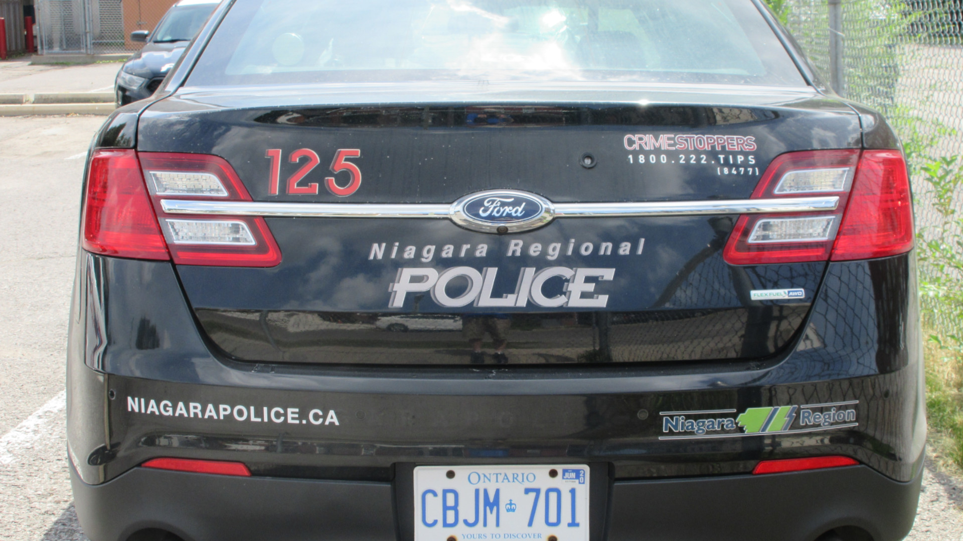 Police seek man facing charges in Niagara Falls assault investigation