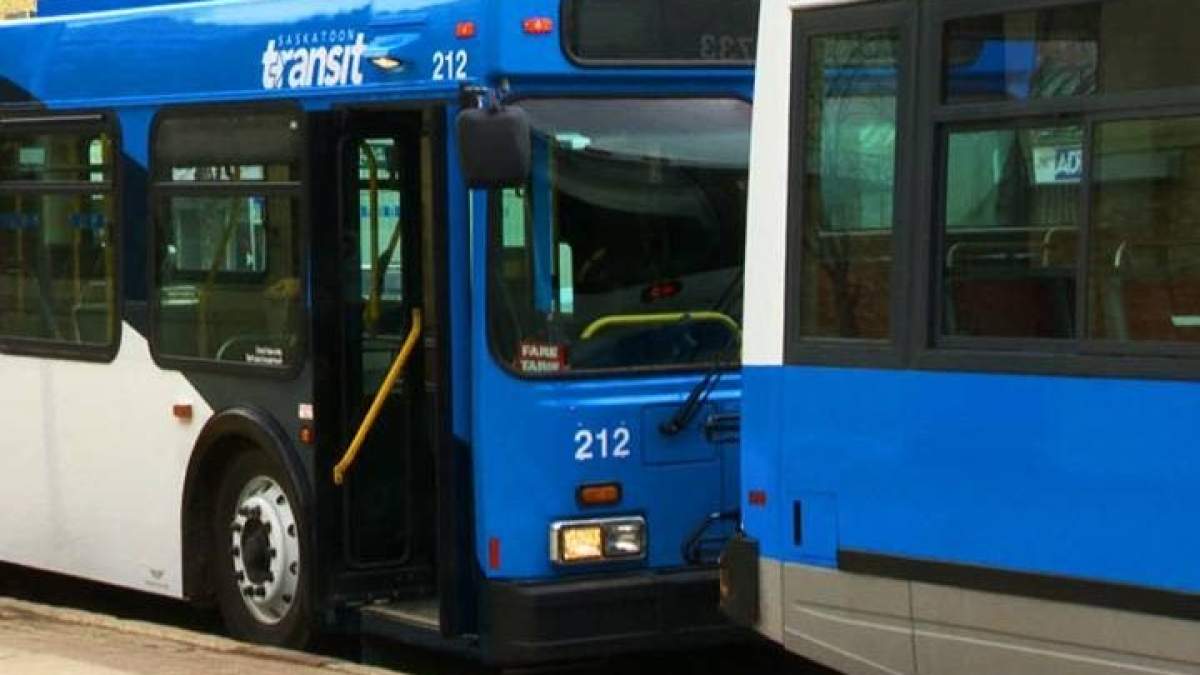 Saskatoon’s approved First Avenue bus plans may ‘negatively impact’ businesses, says advocates