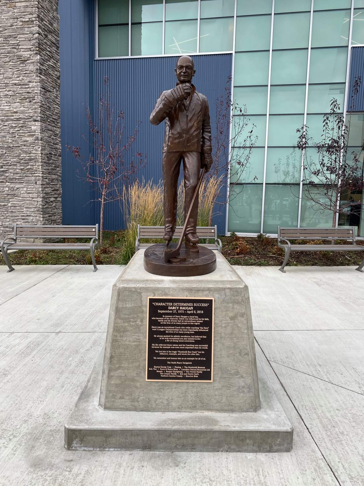 A bronze statue of the late Darcy Haugan was unveiled in Peace River, Alta. Haugan, a junior hockey coach, was one of 16 people who died after the Humboldt Broncos junior hockey team’s bus and a semi collided at a crossroads in Saskatchewan on April 6, 2018.