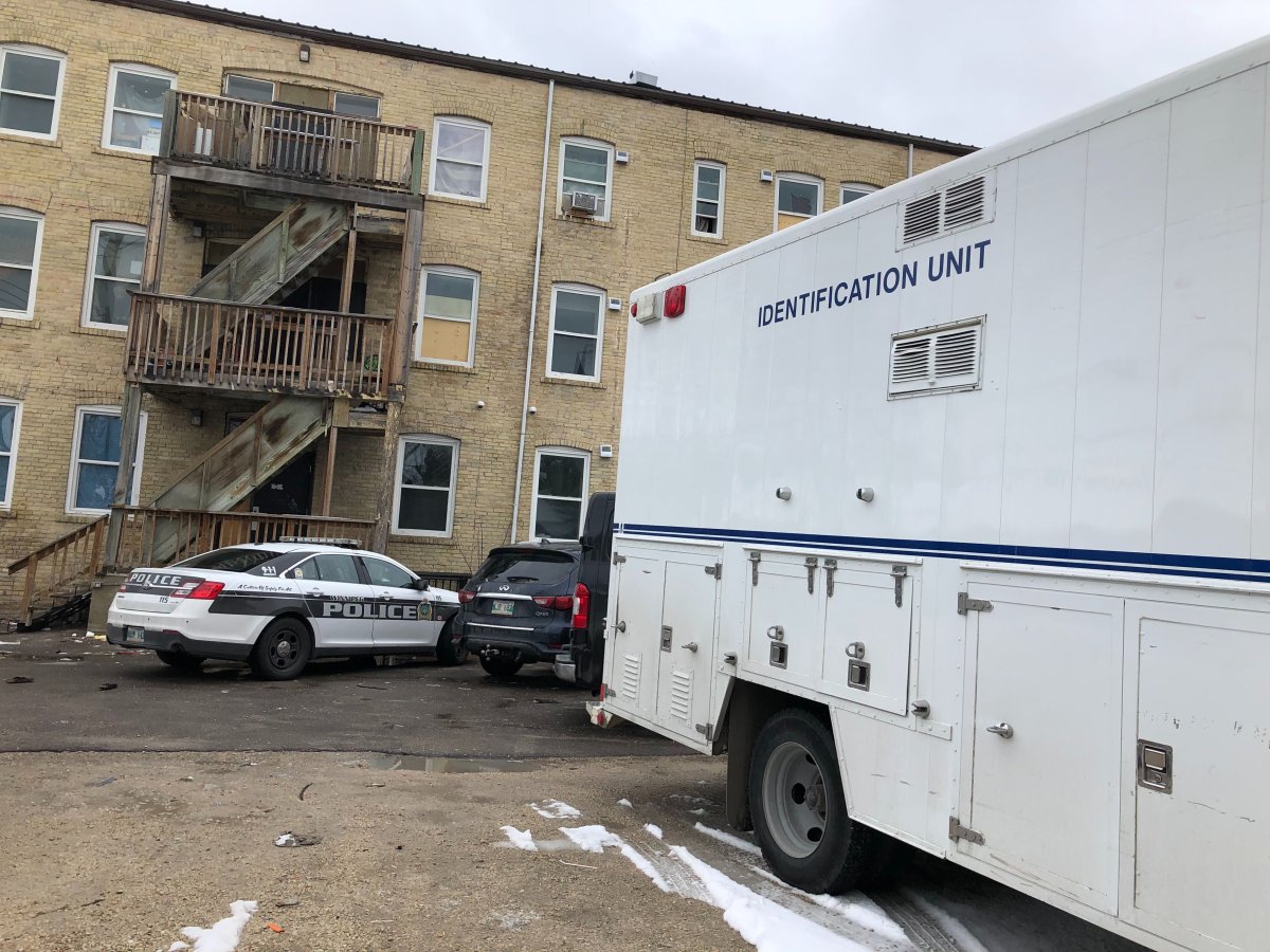 The Winnipeg Police Identification Unit on scene at an apartment block on Ellice for a homicide on Oct. 21, 2020. 