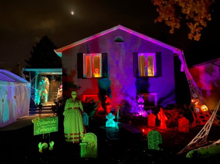 Halloween houses in the London, Ont., area: Here’s where to find the ...