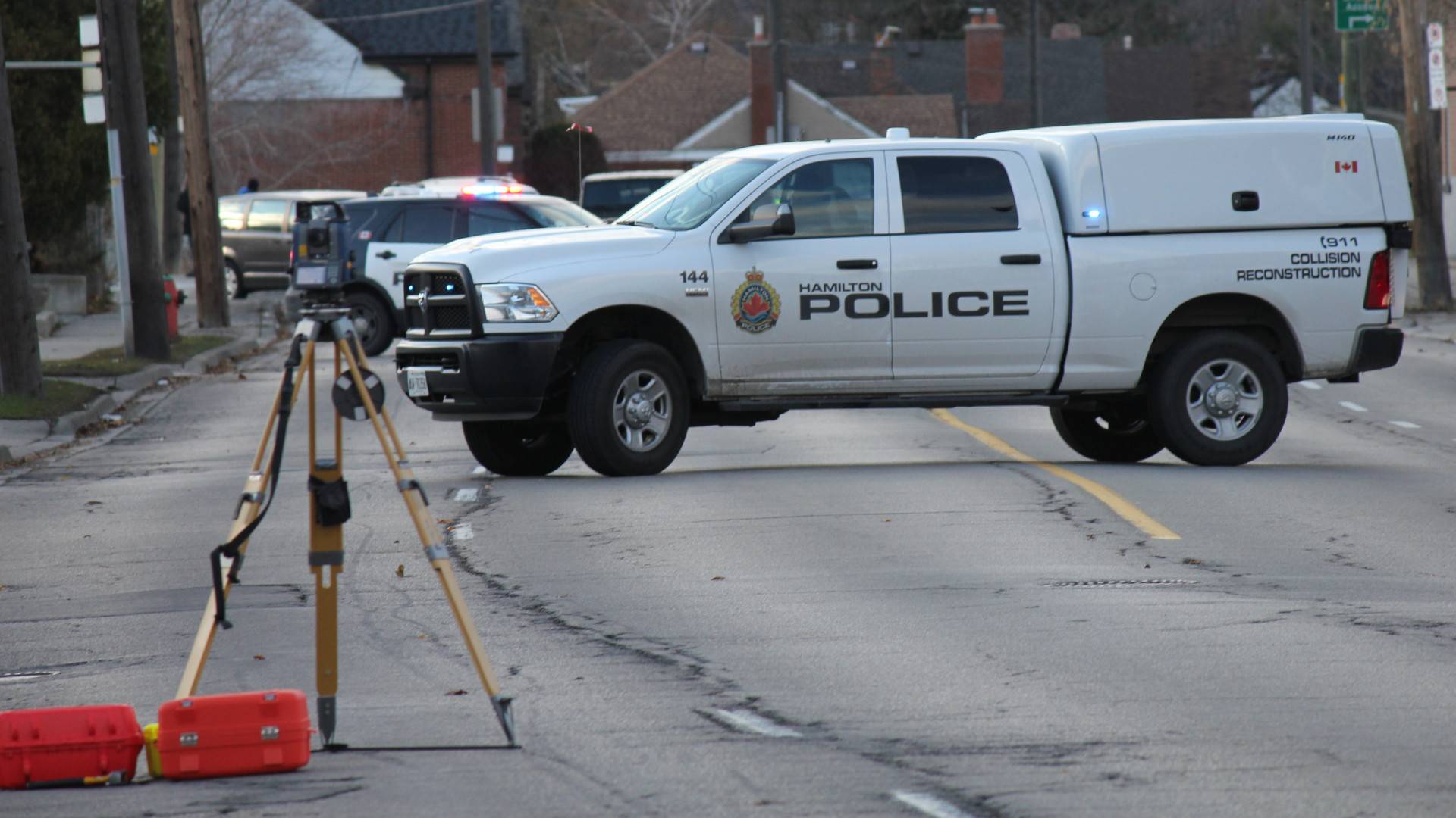 Driver sent to hospital early Monday after serious crash on Linc in Hamilton - Vimarsana News