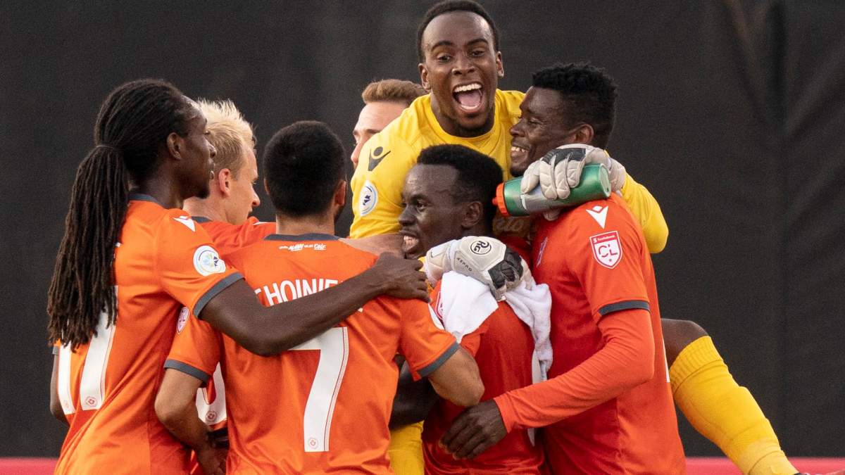 Hamilton Forge FC goalkeeper Tristan Henry (1) celebrates with teammates after their defeat of Antigua Guatemala FC's in Scotiabank CONCACAF League soccer action against Antigua Guatemala FC, in Hamilton, Ont., Thursday, Aug. 1, 2019. 